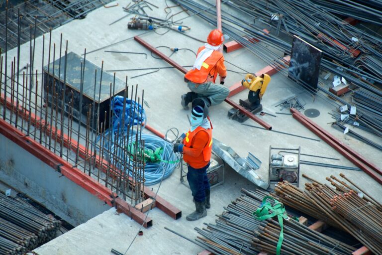 Trabajos de albañilería en una obra en Córdoba